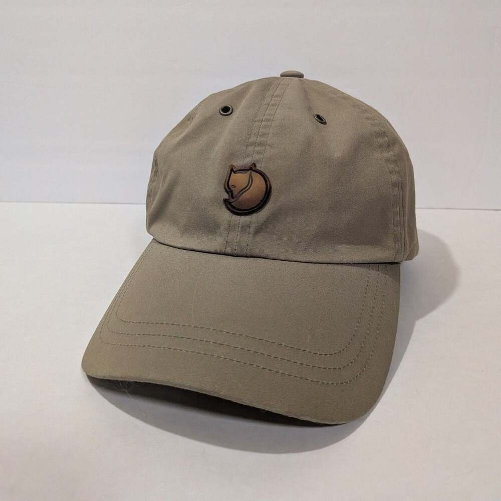 Fjallraven Helags Cap Size S/M Khaki Tan G-1000 Outdoor Baseball Hat